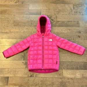The North Face girls pink jacket, size 4T